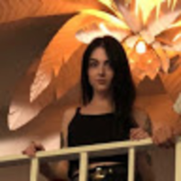 Meet your Posher, Clare - Picture 1 of 1